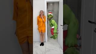 The Grinch steals a Prisoner and a Spiderman Remix #shorts