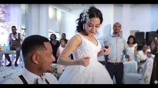 ሙሽሪት ለሙሽራው ዘፈነችለት | Best Ethiopian Luxurious Wedding Dance || Abebaye