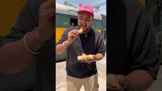 Train का सबसे Worst Experience  देखते है क्या - क्या खाएगे  #shorts