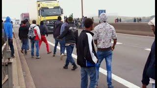 BBC World - Calais: the final frontier کاله: آخرین مرز