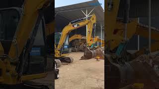 Test the flexibility of the excavator boom#usedmachine #usedexcavatorforsale