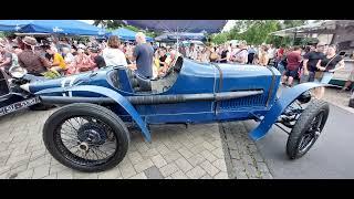 Classic Cars im August 2024 in Niederkassel Mondorf auf der Rheinwiese