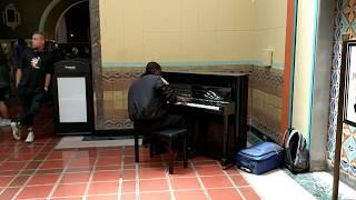 Piano @Union Station Los Angeles