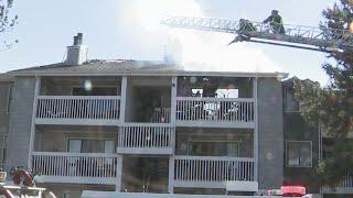 Fire reported at 3-story Aurora apartment building