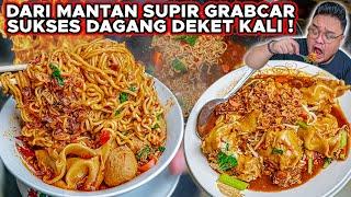 MANTAN SUPIR GRABCAR!! SUKSES JUALAN PANGSIT DIPOJOKAN SAMPING KALI..