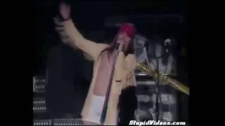 Axl Rose asks for some reggae for 8 minutes and 34 seconds