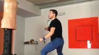 "Русский Ван Дамм" Денис Солдатов зажигает спичку вертухой )
