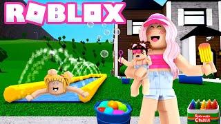 Bloxburg Family Summer Routine with Goldie & Baby Bloxy