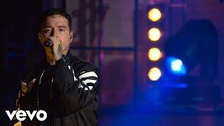 J Balvin - La Venganza (Live at The Year In Vevo)