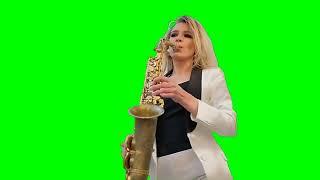 саксофонистка играет на саксофоне  хромакей 10 Green Screen saxophonist playing 10