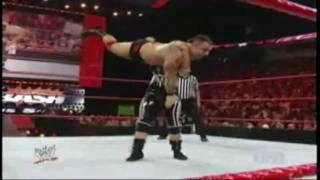 WWE: Beth Phoenix vs Santino Marella (HD) 14/7/08