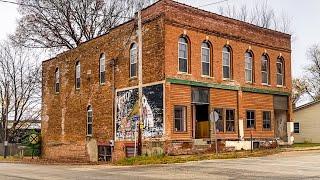 A Forgotten Town in Northern Illinois