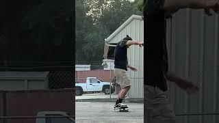 3 #skateboardingtricks Warmup Line #kickflip #bigspin (#skateboardprogression #shorts)