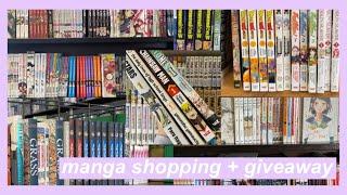 manga shopping with me + giveaway ft TheMangaSloth