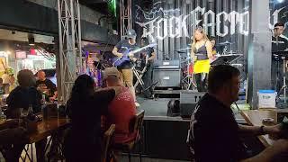 Incredible Guitar Solo by Young Thai Prodigy! Rock Factory Pattaya, Thailand