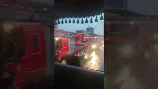 Die Hamburger Berufsfeuerwehr am Einsatzort #einsatzfahrtenfilmer #einsatzfahrzeuge #feuerwehr
