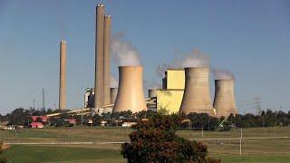 How do coal-fired power stations work?