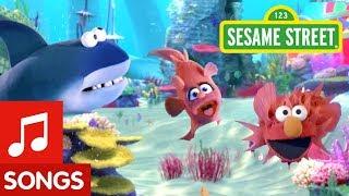 Sesame Street: Cookie Shark (Baby Shark Song)