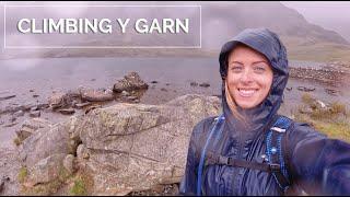 Hiking Y Garn - A Solo Mountain Climb