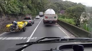 Descendo a Serra de Santos (Via Anchieta)