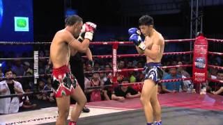 (SINGAPORE VS THAILAND) Max Muay Thai Ultimate 2016 (10 APRIL) Match 4 BRANDON VS PETCHSAU