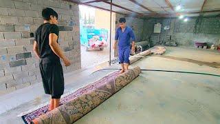 "Muhammad and Abulfazl's cooperation in washing carpets and earning money for living expenses"