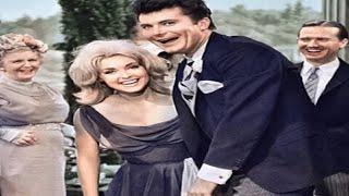 This Photo Is Not Edited - Look Closer at the Beverly Hillbillies Blooper