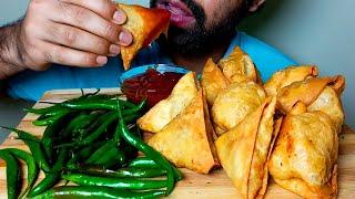 MY FAVOURITE SAMOSA AND CHILLI ! SPICY FOOD |#HungryPiran