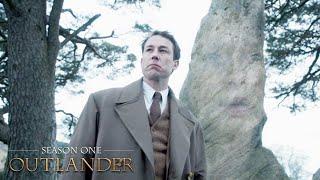 Claire & Frank Rush To The Standing Stones | Outlander