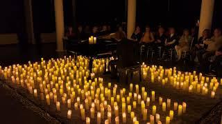Piano Love Song a la luz de las velas