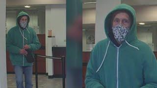 Bank robbed on Chicago's North Side, suspect at large