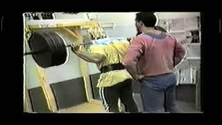 Tom Platz performing a brutal set of squats