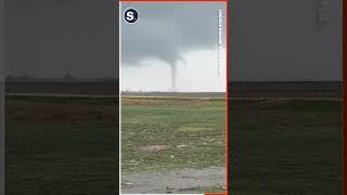 Funnel Cloud Spotted in Kansas Amid Tornado Warning