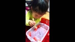 [ENG SUB] Yebin Eating Watermelon 수박먹는 예빈이