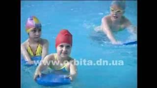 Безопасное плавание: что делать, если судорога свела ногу
