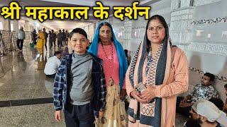 यहाँ तो UK की गाड़ी सिर्फ हमारी है || Kota to Ujjain travel || Akshat Tiwari ||