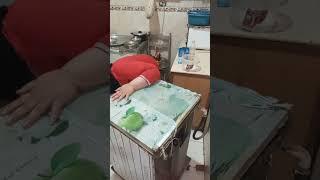 تعالو ننضف مطبخ امي ع روقان  كده ساعدوني بقي
