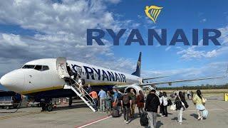 RYANAIR Boeing 737-800  Budapest to Prague  [FULL FLIGHT REPORT]