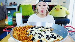 2. How to make [DUMPLINGS PIZZA!!!!]  cooking/mukbang