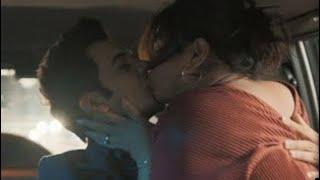 Priyanka Chopra kissing scene with Rajkumar Rao in The white tiger | The white tiger best scene