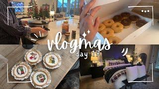 VLOGMAS DAY 17: Christmas Eve Day Pt 1 | New Ornaments, Cooking Chili, and Christmas Nails