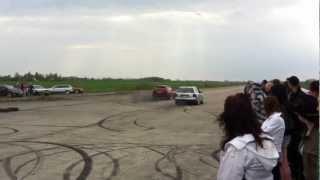 Audi A6 C5 2.5 TDI vs VW Golf 3 1.9 TDI (TurboChip) (Drag Race 05.05.2012, Jēkabpils)