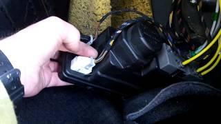 Mercedes w208 clk vacuum pump removal..other Mercedes models similar