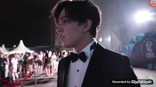 [EN/ES/CN] Dimash-man is practicing self-control around undressed females