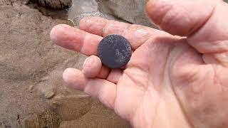 Simplex Strolls - A Beach Ten Hole Hunt - Finding Queen Vic and Friends! #metaldetecting