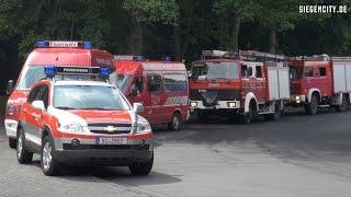 Feuerwehr-Kolonne auf Einsatzfahrt - Siegen - 29.07.2014