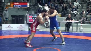 1/2 GR - 97 kg: M. BASAR (TUR) v. N. MELNIKOV (RUS)