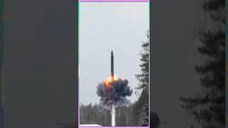 S-400 TriumfRussian anti aircraft m...