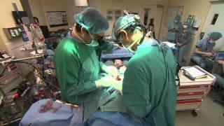 Hospital live tweets open heart surgery