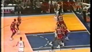 Kenny Walker Poster on Perdue and Putback Dunk vs. Bulls